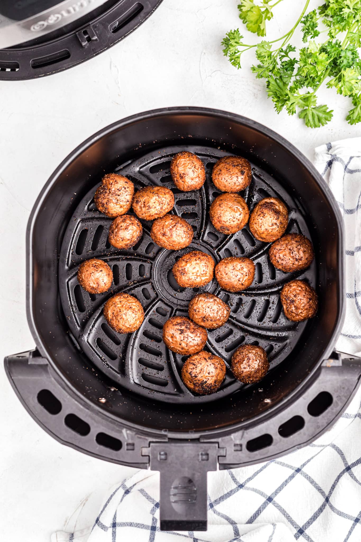 roasted baby red potatoes in air fryer.